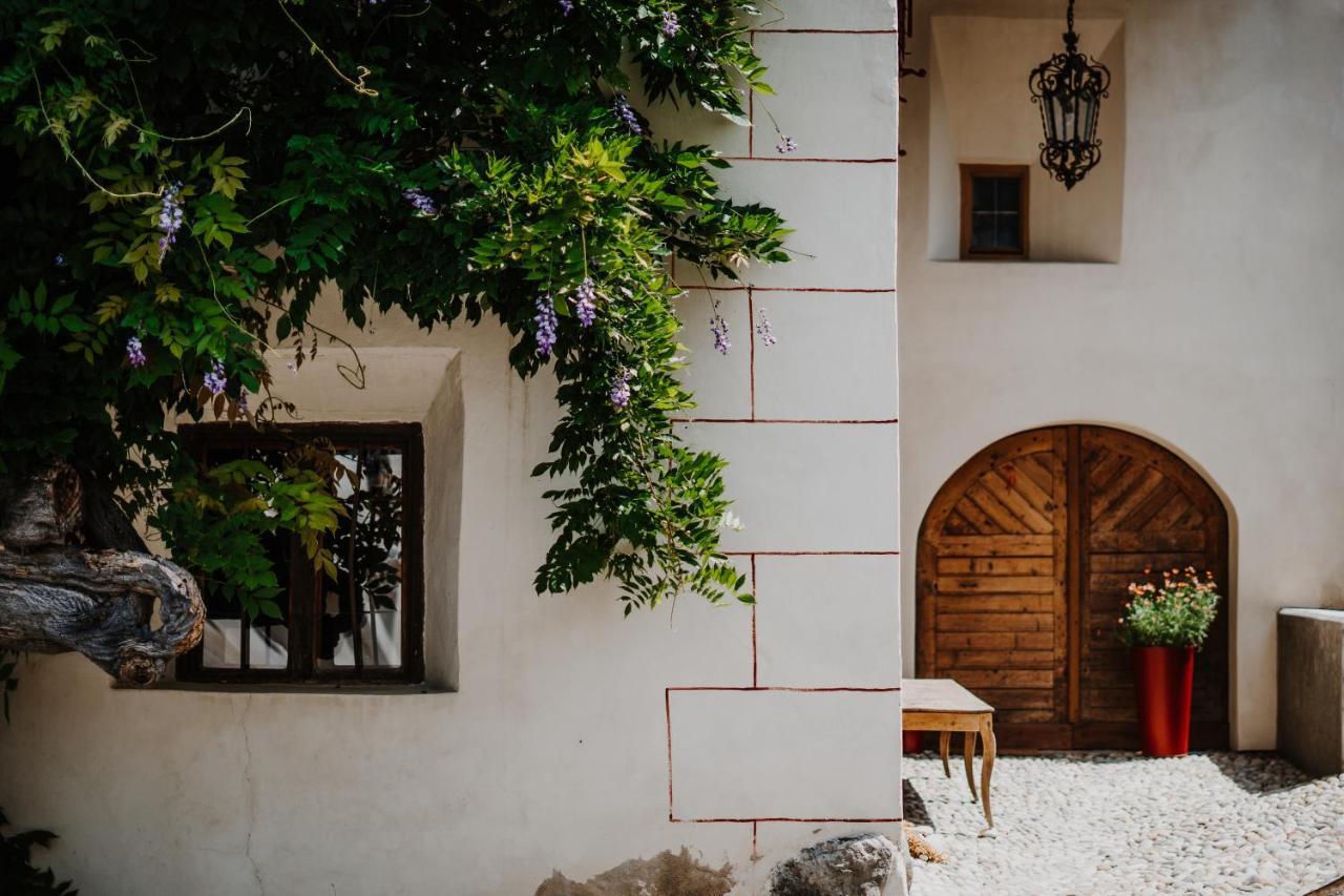 Hotel Zum Riesen Historic Refugium Laces Exterior foto